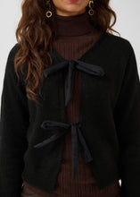 Load image into Gallery viewer, Cream Bulp Cardigan