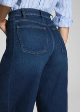 Load image into Gallery viewer, Spanxshape™ Authentic 360 Barrel Leg Jeans