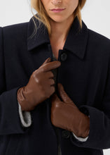 Load image into Gallery viewer, Part Two Carrin Leather Gloves