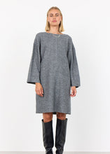 Load image into Gallery viewer, Levete Icon Shift Dress