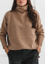 Load image into Gallery viewer, Evlyn Sweater