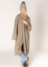 Load image into Gallery viewer, Lyla and Luxe Hugh Sweater