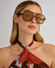 Load image into Gallery viewer, Aire Whirpool Sunglasses