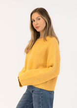 Load image into Gallery viewer, Lyla and Luxe Eva Crewneck