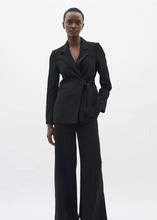 Load image into Gallery viewer, In Wear Briez Blazer