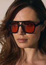 Load image into Gallery viewer, Aire Whirpool Sunglasses