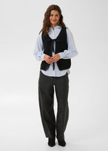 Load image into Gallery viewer, Cream - Bulp Knit Vest
