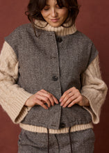 Load image into Gallery viewer, Fransa Vea Waistcoat
