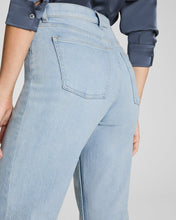 Load image into Gallery viewer, Spanxshape™ Authentic 360 90s Straight Leg Jeans
