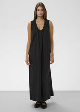 Load image into Gallery viewer, Soaked Almeda Maxi Dress
