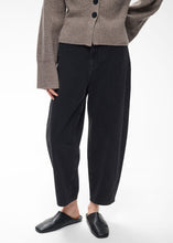 Load image into Gallery viewer, In Wear Harfina Barrel Jean
