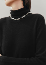 Load image into Gallery viewer, Meilleur Moment Cashmere Turtleneck
