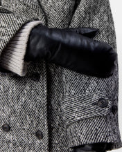 Load image into Gallery viewer, Levete Hester Leather Mittens
