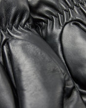 Load image into Gallery viewer, Levete Hester Leather Mittens
