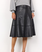 Load image into Gallery viewer, Soya Concept Beckie Leather Skirt
