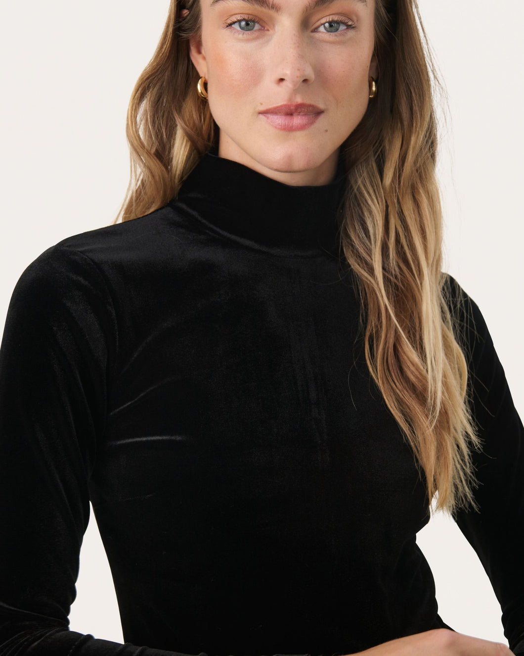 Part Two Mone Velvet Turtleneck