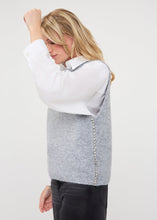 Load image into Gallery viewer, Esqualo Knit Vest
