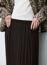 Load image into Gallery viewer, Grace &amp; Mila Anissa Skirt
