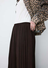 Load image into Gallery viewer, Grace &amp; Mila Anissa Skirt
