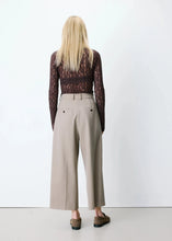 Load image into Gallery viewer, Grace &amp; Mila Cropped Atlantis Pant
