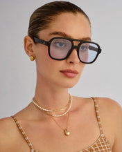 Load image into Gallery viewer, Aire Whirpool Sunglasses
