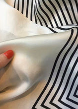Load image into Gallery viewer, Woven Silk Scarf
