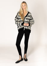 Load image into Gallery viewer, Lyla &amp; Luxe Libby Houndstooth Cardigan
