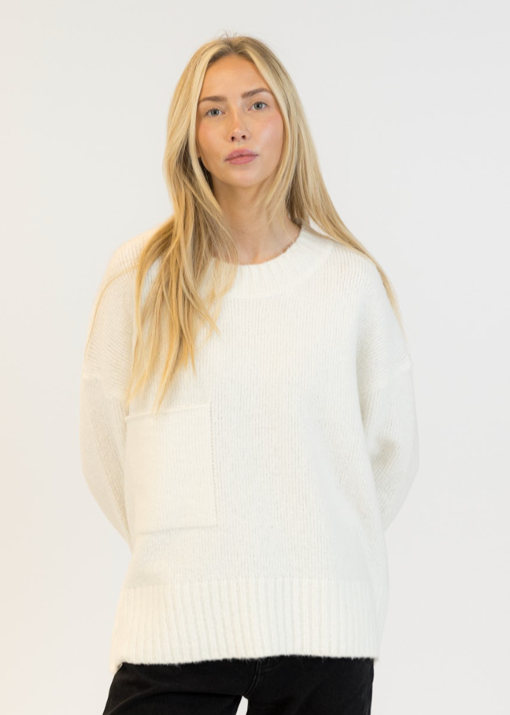 Lyla and Luxe Ollie Crewneck Sweater
