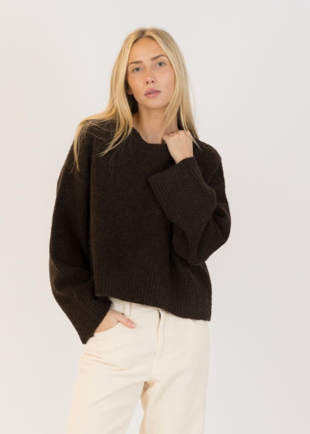 Lyla and Luxe Eva Crewneck