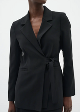 Load image into Gallery viewer, In Wear Briez Blazer
