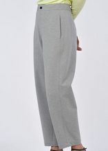 Load image into Gallery viewer, Paper Label Kassia Pant
