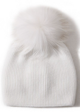 Load image into Gallery viewer, Prenelove Carmen Waffle Hat with Pom Pom
