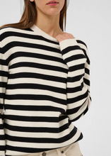 Load image into Gallery viewer, In Wear Madie Pullover
