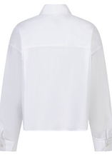 Load image into Gallery viewer, Esqualo Cropped Blouse
