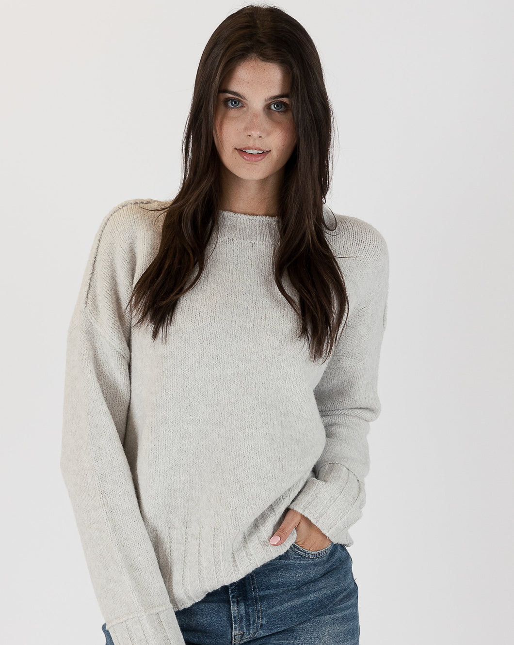Lyla and Luxe Tanya Crewneck Sweater