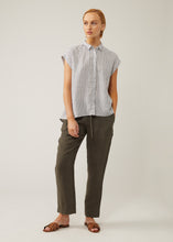 Load image into Gallery viewer, Naif Dolores Linen Top
